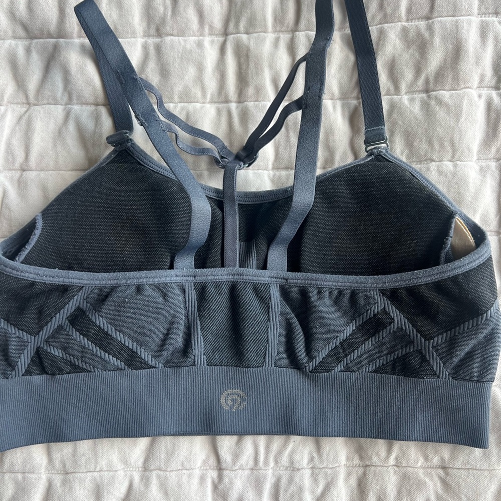 Women’s sports bras target (2 bras) - Picture 3 of 9